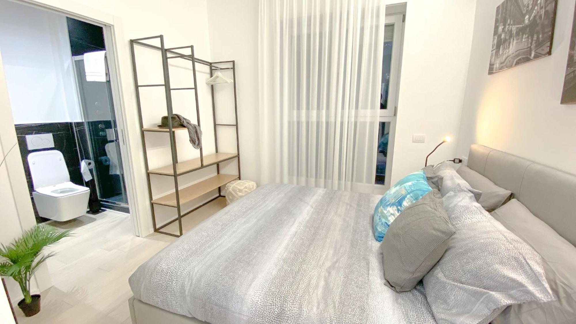 Cardano Suite - 5 Min From Central Station Milano Eksteriør billede