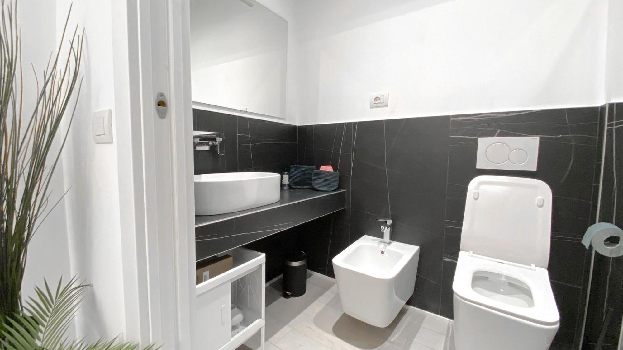 Cardano Suite - 5 Min From Central Station Milano Eksteriør billede